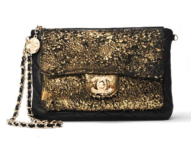 черная с золотом сумка chanel фото 2012